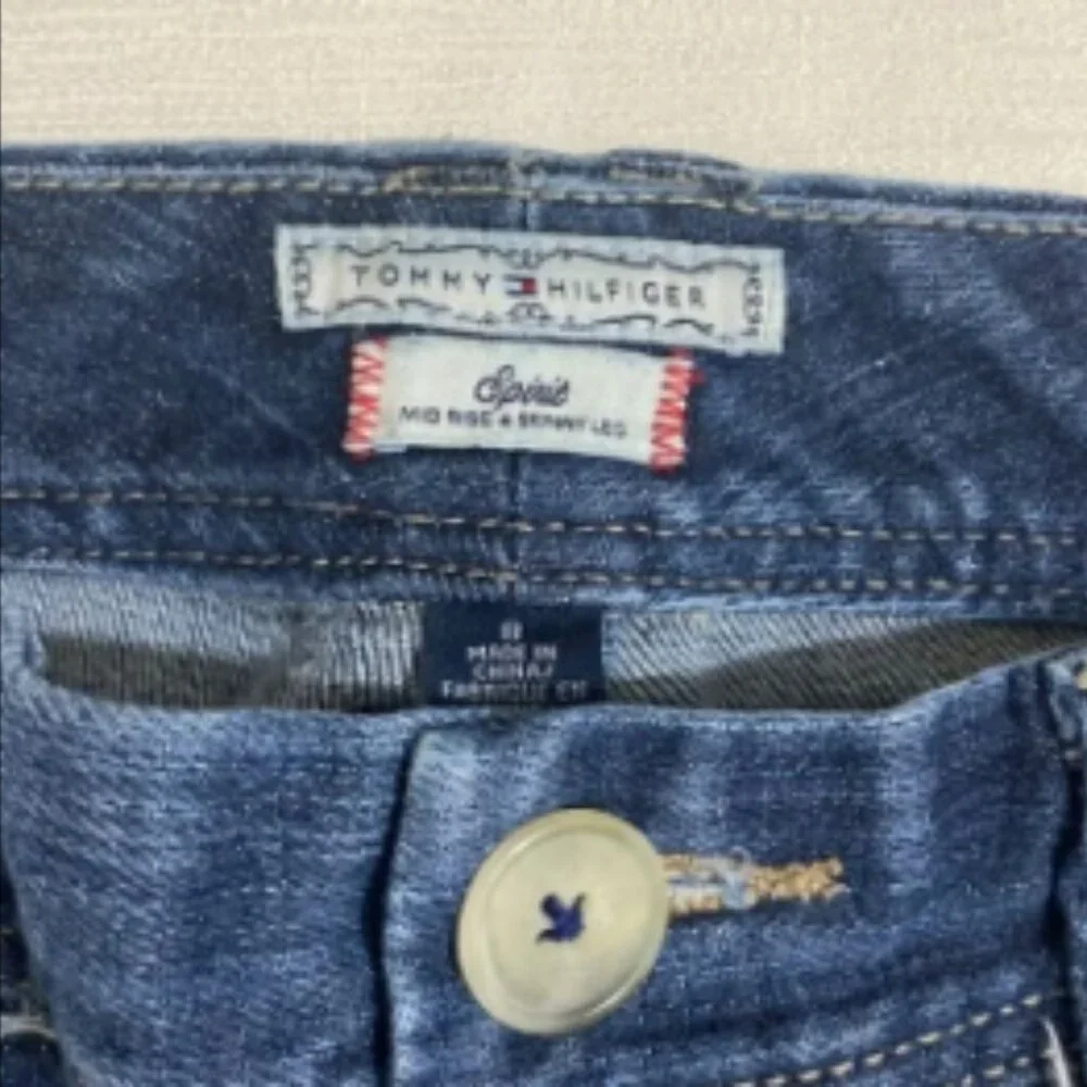 TOMMY HILFIGER Spirit Mid Rise & Skinny Leg Blue Jeans w Gold Embroidery Size 8